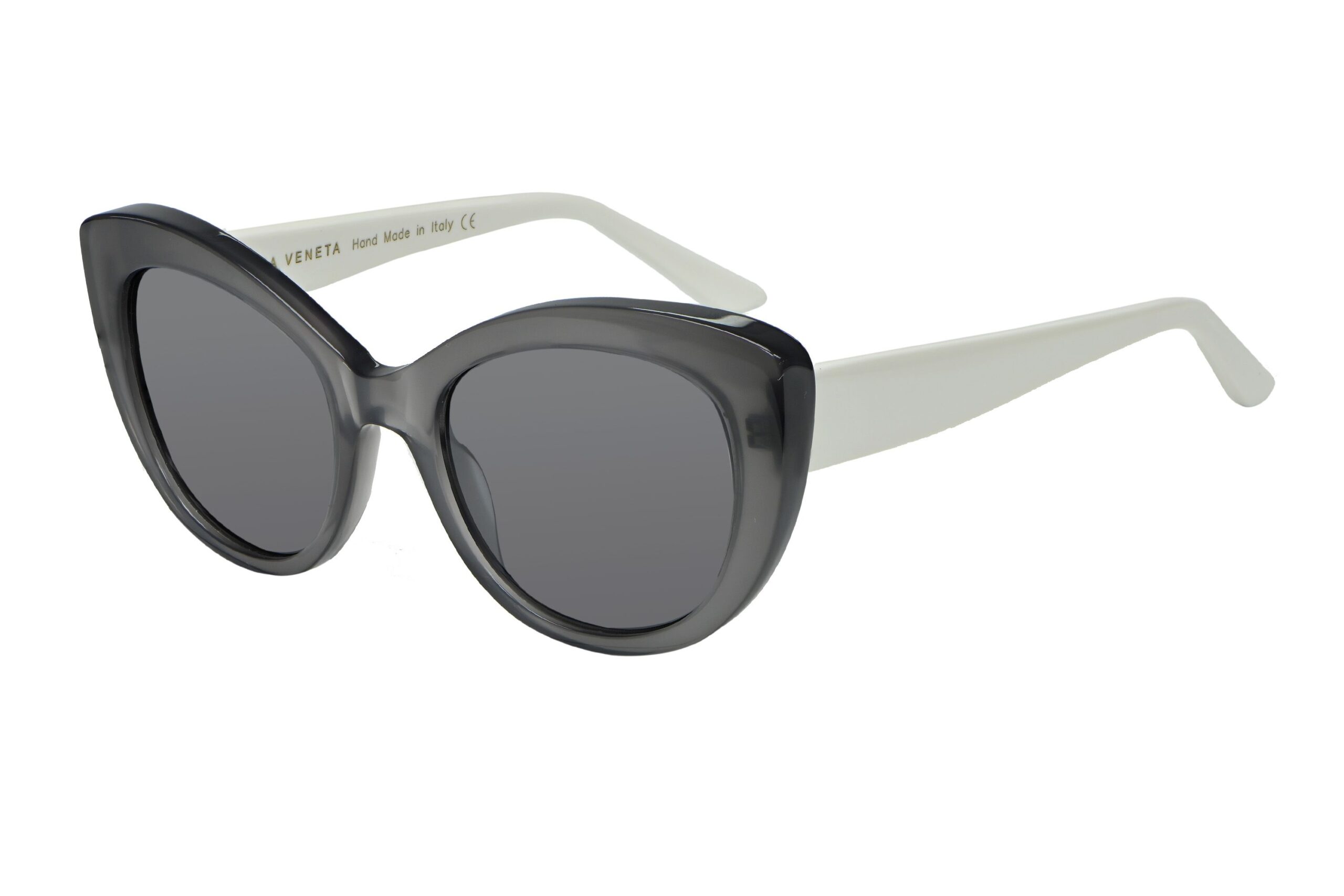 OV34 c.GW – Translucent grey front with white temples