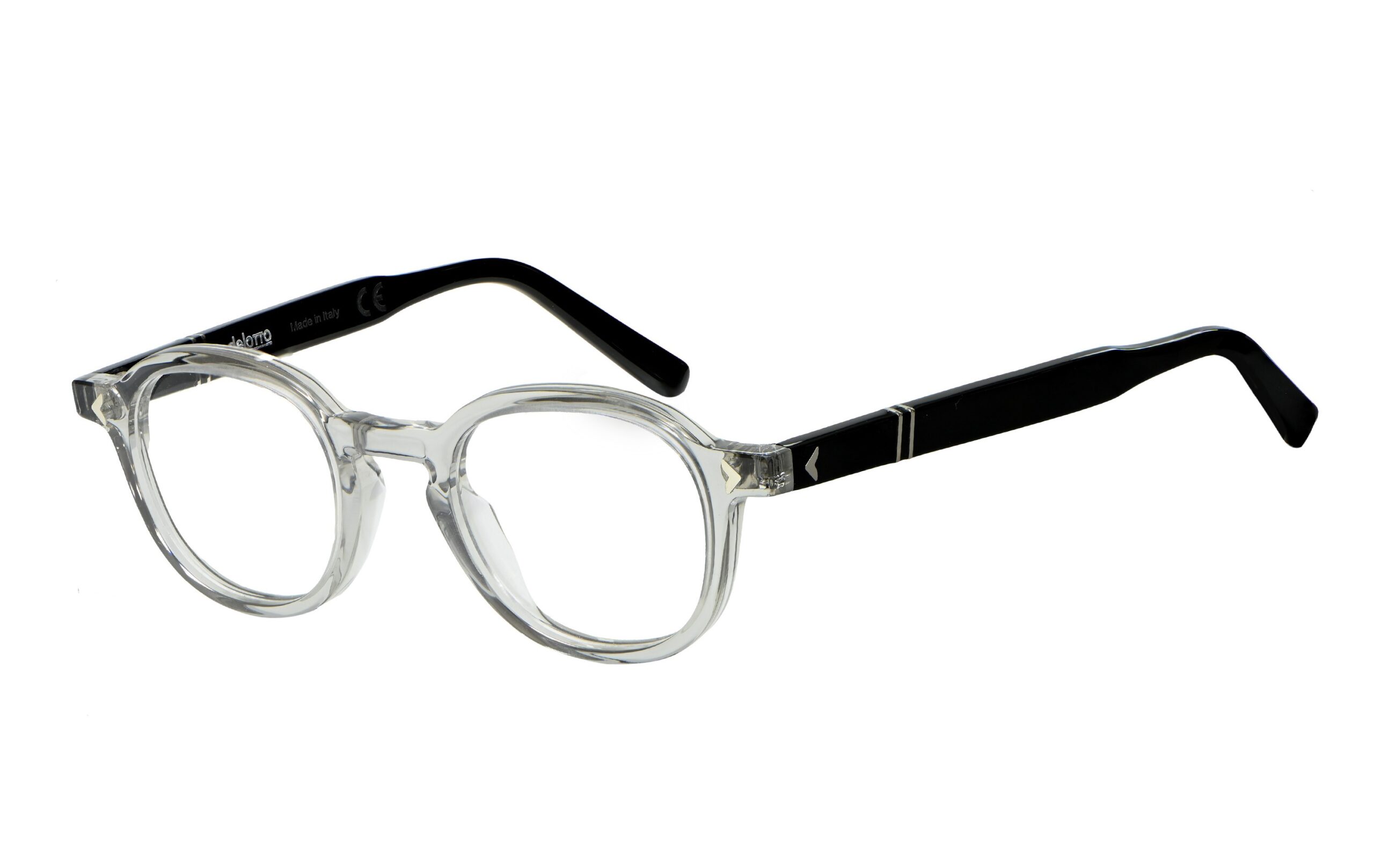 DL99 c.8016 – Translucent grey front with black temples